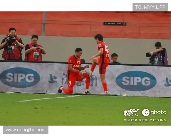 李新翔破门加布里埃尔建功上海海港半场3-0领先河南